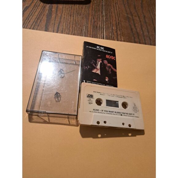 Vintage 1978 AC/DC Cassette Tape If You Want Blood You’ve Got It Warner Bros - Picture 3 of 3